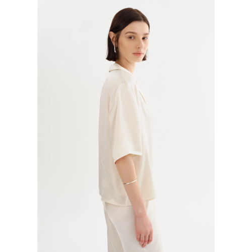 LAMARQUE | SARAI | Satin Short Sleeve Shirt - Cream - Image 3